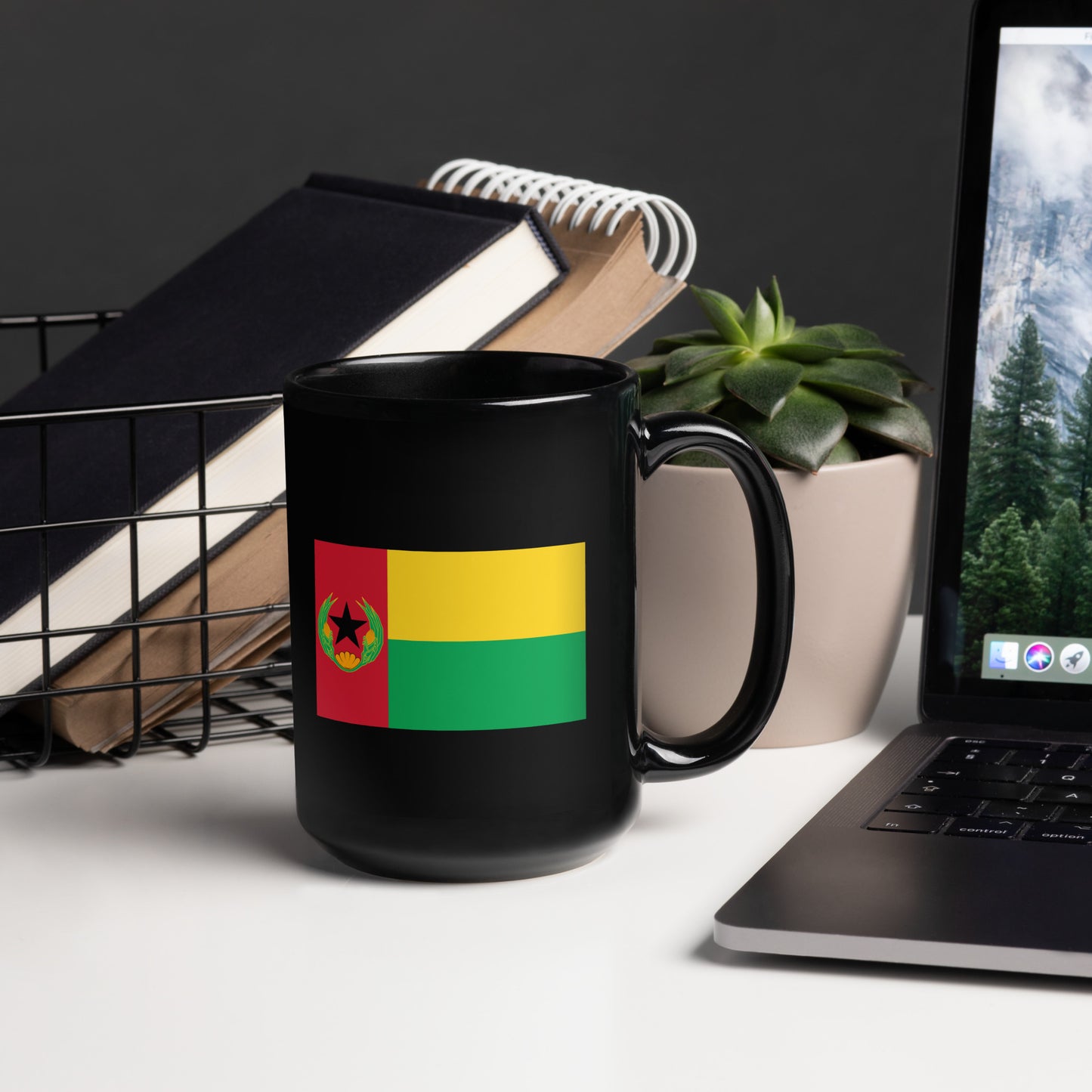 Black Glossy Old Cv Flag Mug